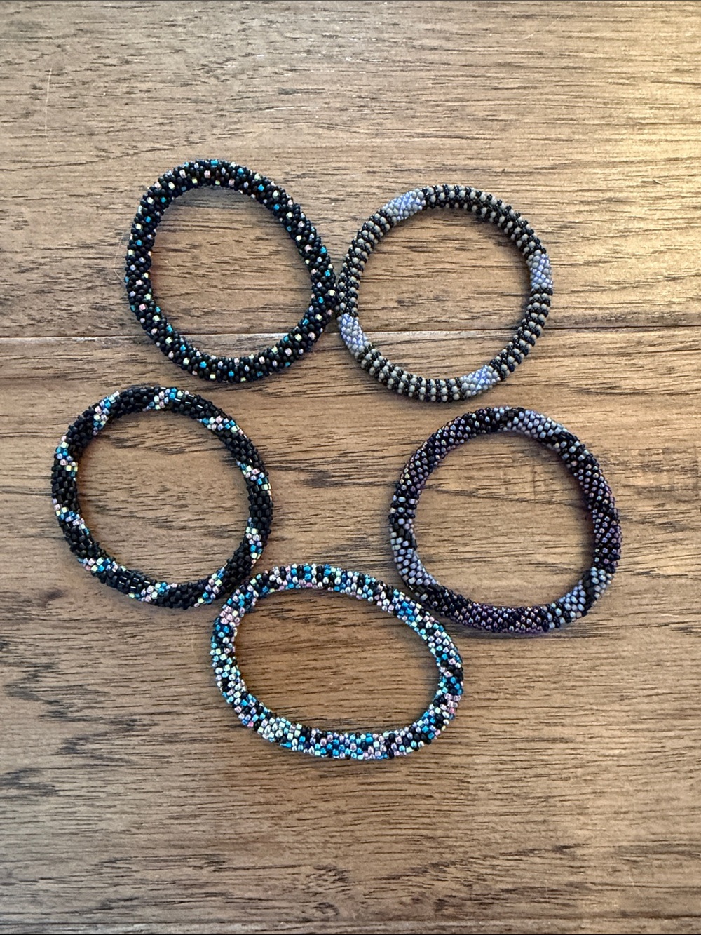 LILY AND LAURA Black and Multicolor Beaded Stretch Bracelet Set - Picture 2 of 2